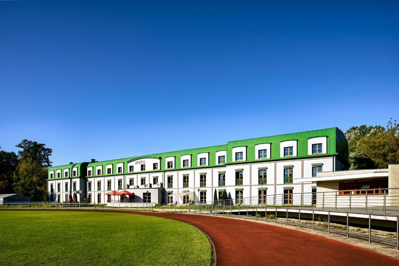 Hotel Anton Pruszków Buitenkant foto