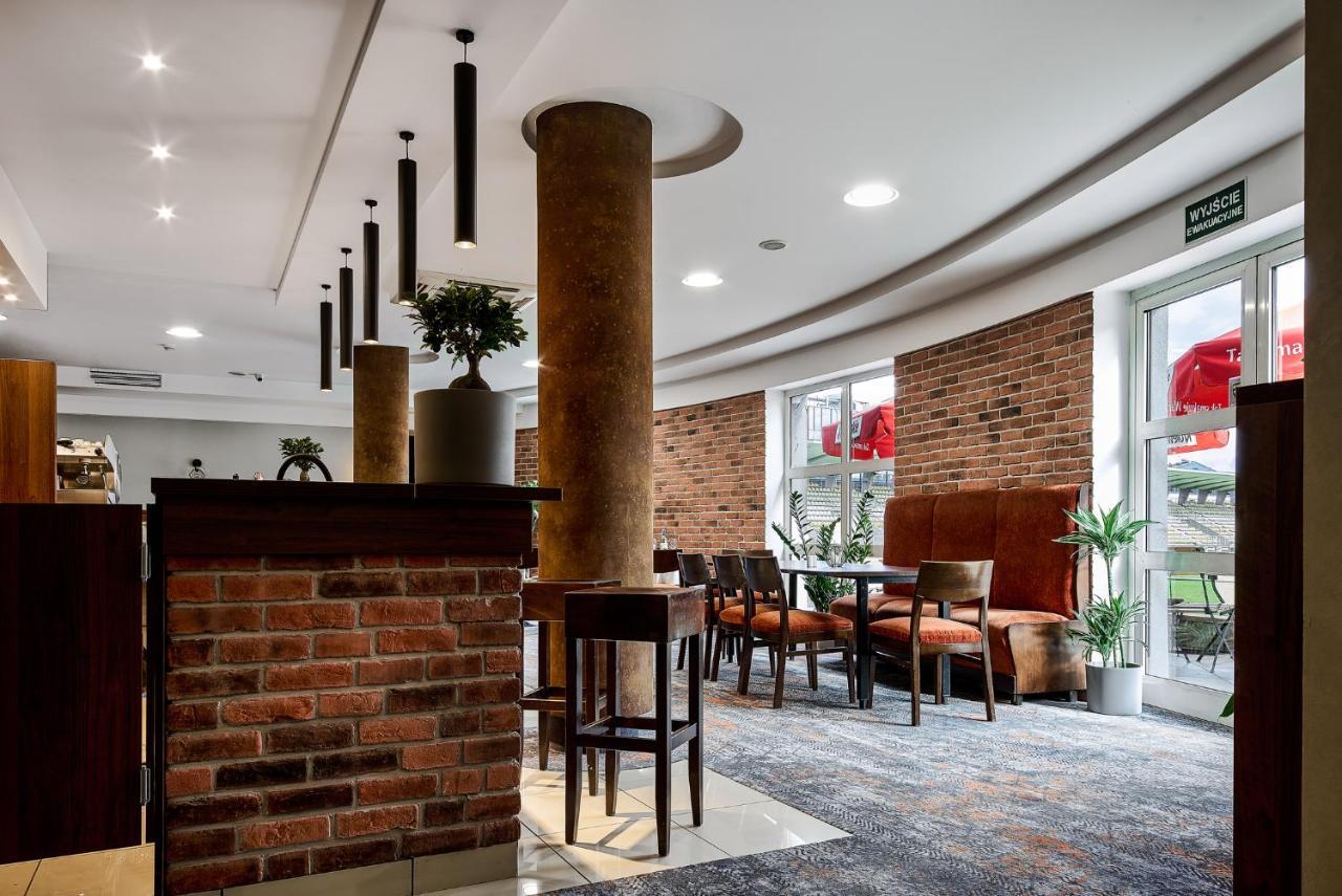Hotel Anton Pruszków Buitenkant foto